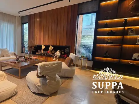 Casa en Venta de 4 dormitorios