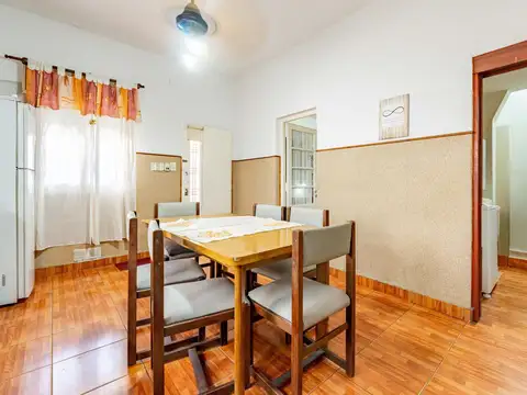 Casa 4 ambientes con 3 baños