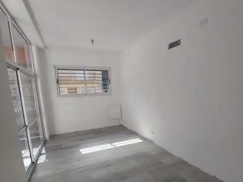 COGHLAN JUAN M - (CABA) 4700, Piso BAJA