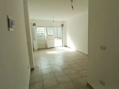 Depto Tipo Casa en Venta de Monoambiente
