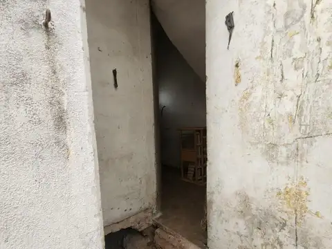 Local en Esquina a Reaccionar - 188m2 totales