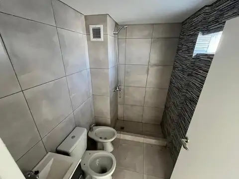 Coronel Ramón Lorenzo Falcón 6600, Piso 1er
