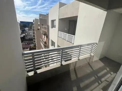 Coronel Ramón Lorenzo Falcón 6600, Piso 1er