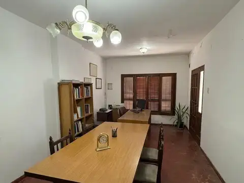 Lisandro de la Torre 100