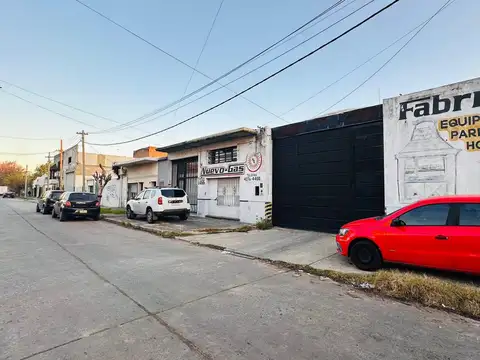 Galpón en Venta en Remedios de Escalada, Partido de Lanús