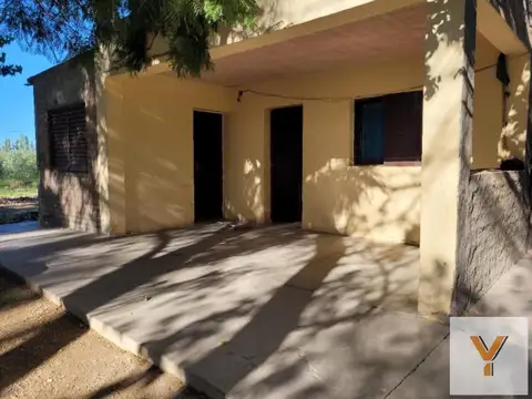 Casa 5 ambientes con 3 baños