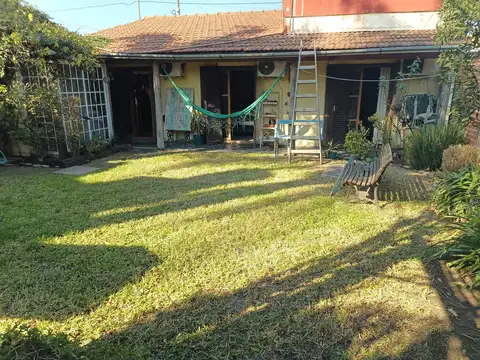 Casa de cuatro ambientes en Longchamps