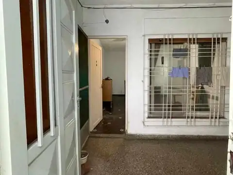 Depto Tipo Casa 2 ambientes con 1 baño