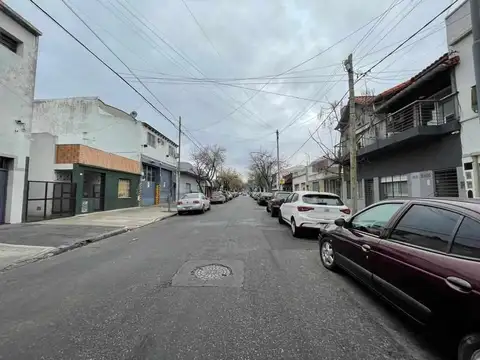 Depto Tipo Casa en Venta de 2 ambientes