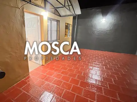 Depto Tipo Casa en Alquiler en Moreno, $ 750.000