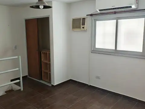 Depto Tipo Casa 2 ambientes con 1 baño