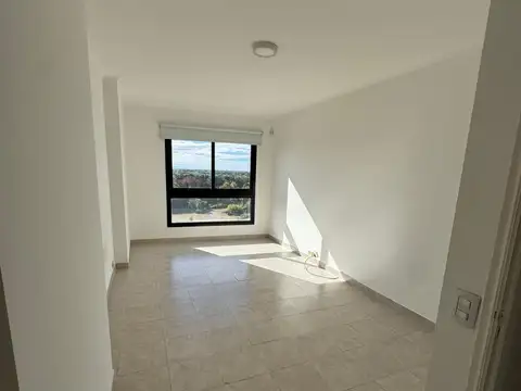 Departamento en Venta 4 ambientes 150 mts. en Marinas Golf
