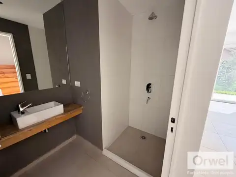 Casa en Venta al Este