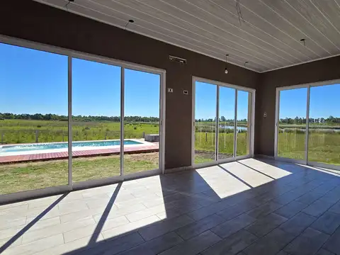 Casa en Venta con 1 cochera