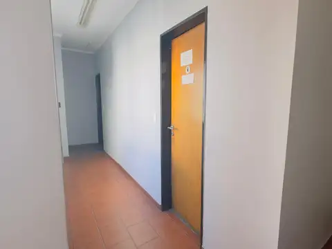 Oficina en Alquiler en Boulogne, $ 440.000
