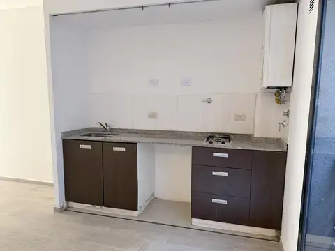 Oficina en Alquiler al Este