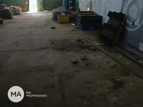 Galpon en Venta 10  mts Frente