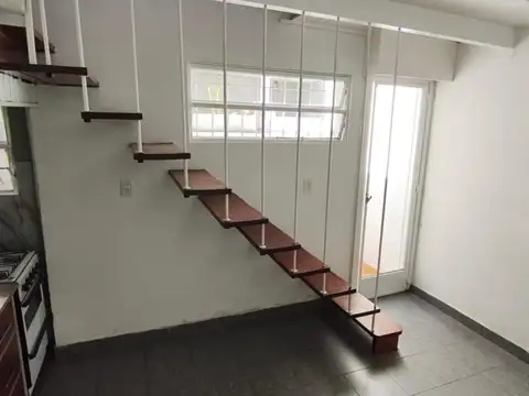 Depto Tipo Casa en Venta 29 años