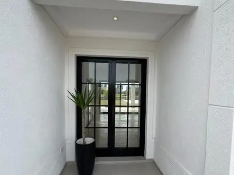 Casa a estrenar a la laguna en venta. Barrio Cerrado, Escobar, GBA Norte