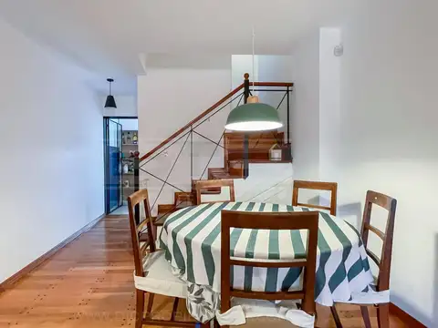 Casa 5 ambientes con 2 baños