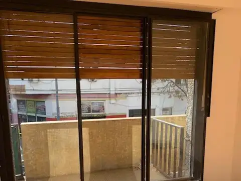 J Alberdi 4700 depto 2 amb-ampl  fte bcn corrid $38000.-