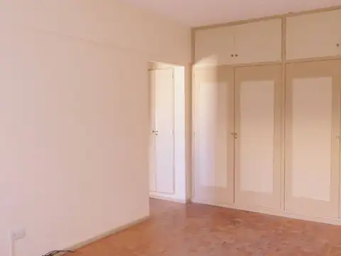 VENTA departamento de dos ambientes en Almagro.