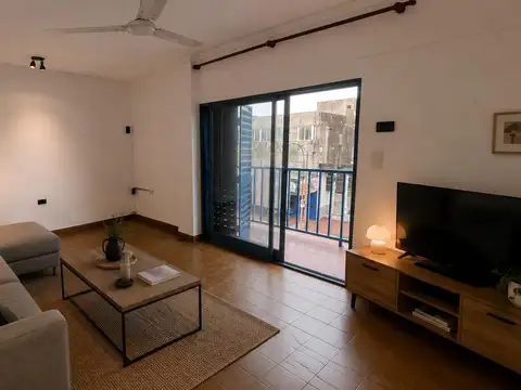 DF947 - DEPARTAMENTO - 2 DORMITORIOS - AV. URUGUAY Y TRINCHERAS