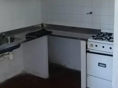 REGIMIENTO 11 1229 - CASA 1 DORMITORIO CON PATIO