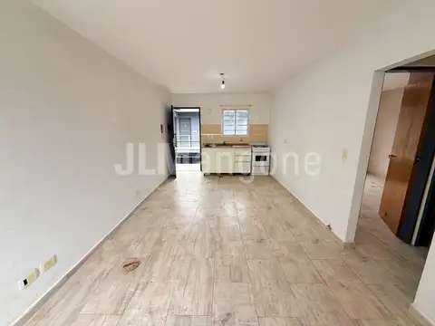 Departamento en Alquiler en Moron, $ 450.000