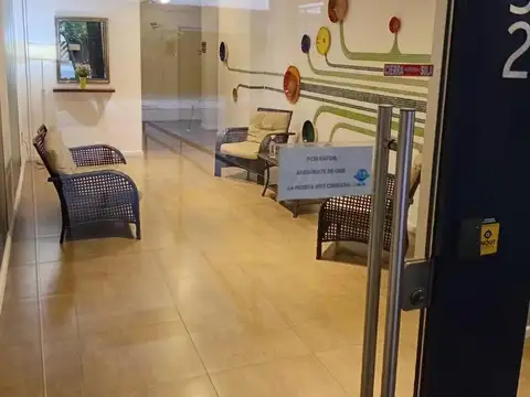 EXCELENTE LOCAL  "BAJAS EXPENSAS" RINCON Y AV BELGRANO