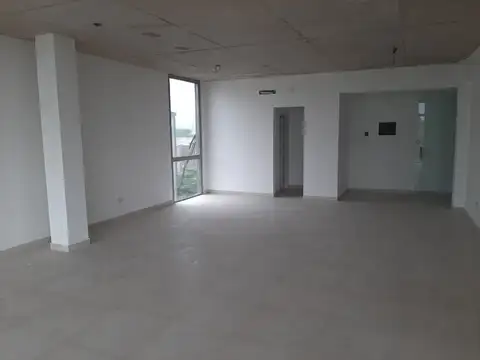 Oficina en venta en Pilar