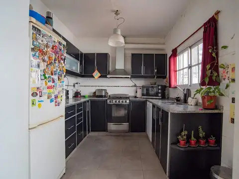 Depto Tipo Casa en Venta de 5 ambientes