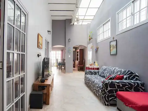 Depto Tipo Casa en Venta 16 años