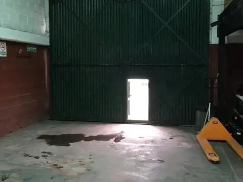 Casa 6 ambientes con 2 baños