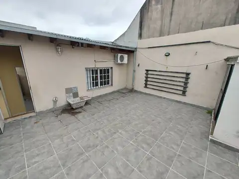 Depto Tipo Casa en Venta 54 años