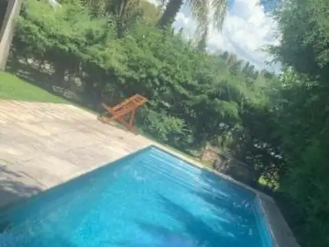 Casa en Venta en Loma Verde, USD 215.000