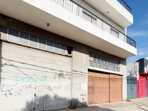 Venta Local dobre entra Villa Bosch 304m2 totales 