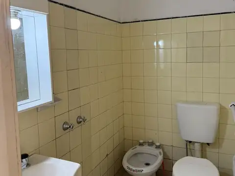 Depto Tipo Casa 2 ambientes con 1 baño