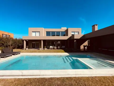 Casa en alquiler/venta en Pilara La Berlina - URDAPILLETA PROPIEDADES