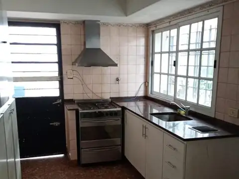 Casa en Venta en El Palomar, USD 120.000