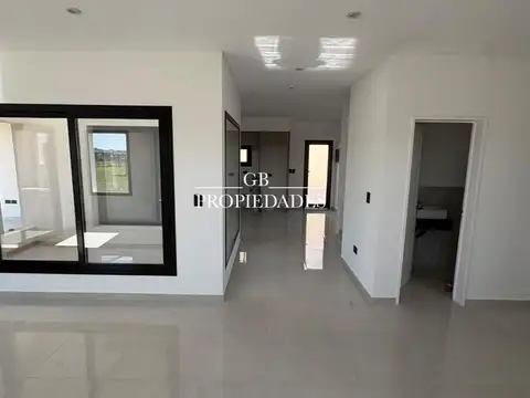 Casa en Venta en Pilar Del Este - Santa Elisa, USD 180.000