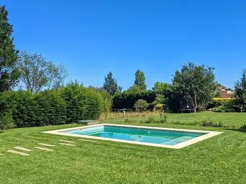 Casa en Alquiler de 4 dormitorios