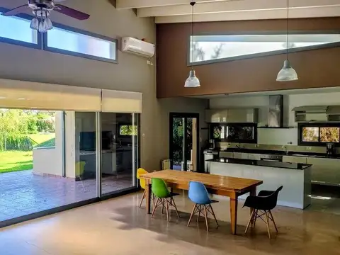 Casa en Alquiler en Countries y Barrios Cerrados en Campana, USD 1.500