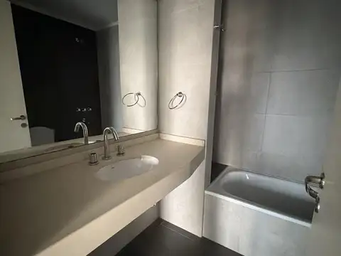 Departamento en Alquiler con 1 cocheras