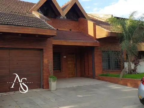 Casa en Venta al Este