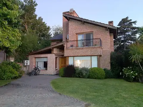 VENTA Y ALQUILER Casa 5 ambientes en bella vista en barrio privado
