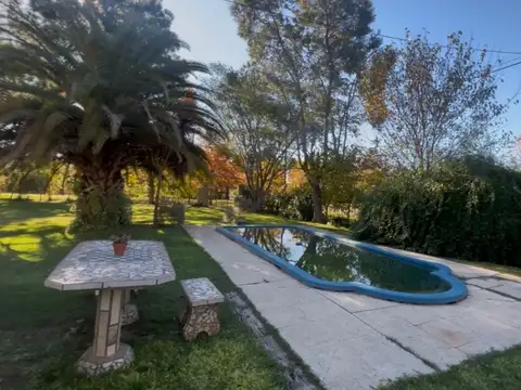 venta casa con pileta Campana PBA