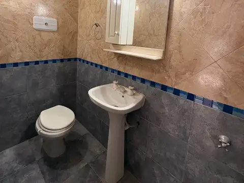 Depto Tipo Casa en Venta en Castelar, USD 65.000