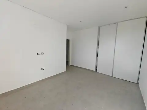 Casa en Venta en Pilar del Este - Santa Lucia, USD 220.000
