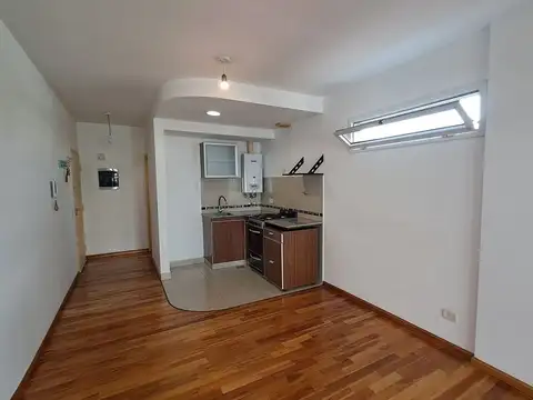 Departamento en Alquiler con 1 cochera